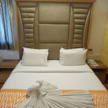 Hotel Rajadhane Madurai Bagian luar foto