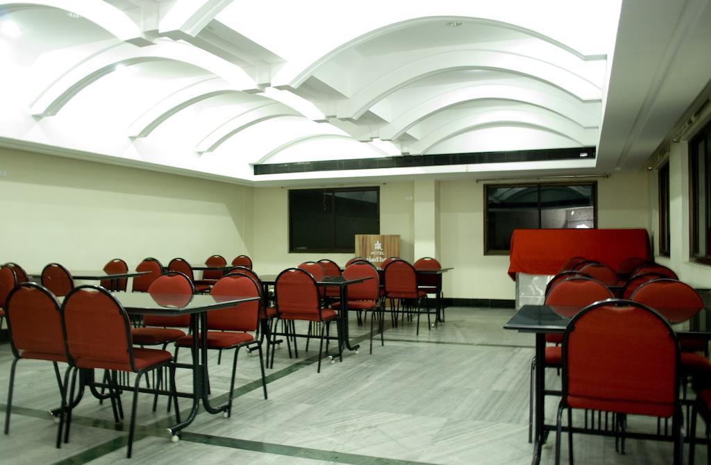 Hotel Rajadhane Madurai Bagian luar foto