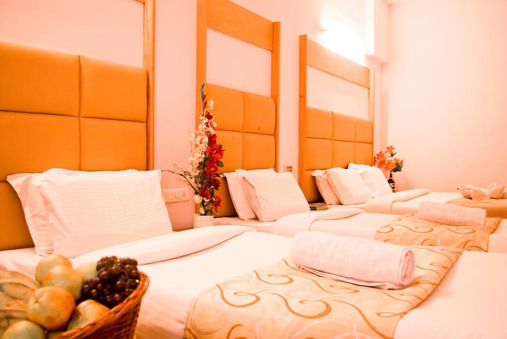 Hotel Rajadhane Madurai Bagian luar foto