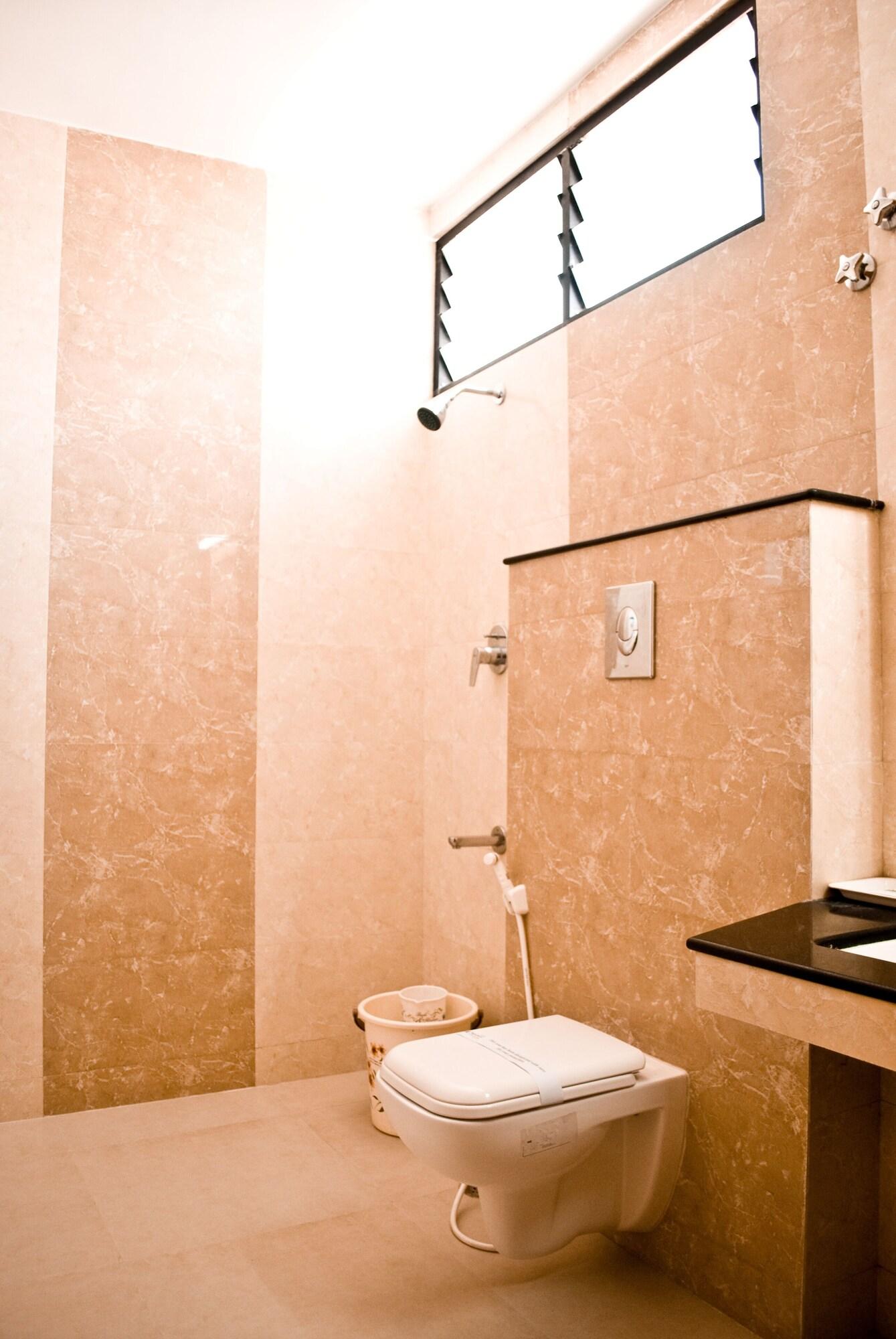 Hotel Rajadhane Madurai Bagian luar foto