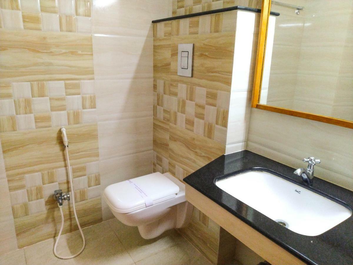 Hotel Rajadhane Madurai Bagian luar foto