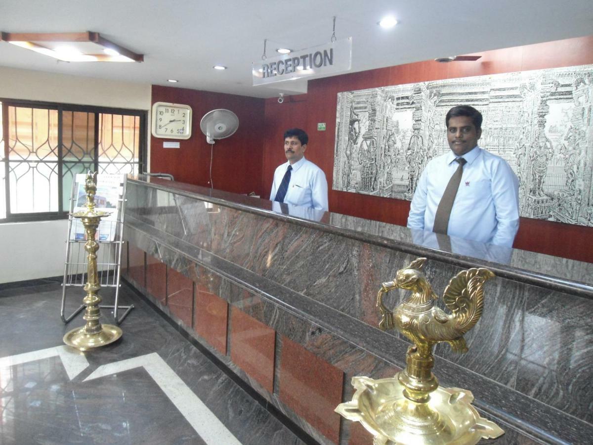 Hotel Rajadhane Madurai Bagian luar foto